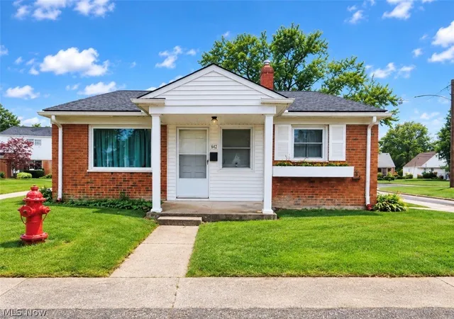 302-buckner-dr-207-euclid-oh-44123/hzid_1f286e86