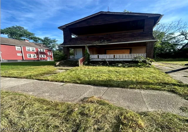 14112-mayfair-ave-cleveland-oh-44112/hzid_38a2bb40