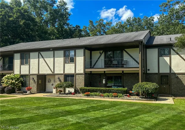 399-quarry-ln-e-warren-oh-44483/hzid_2baf56c8