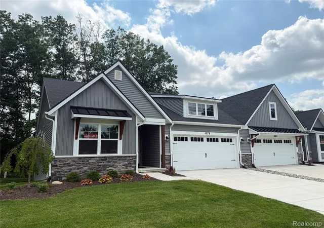 1079-camellia-cir-33-howell-mi-48843/hzid_e71ec0b0