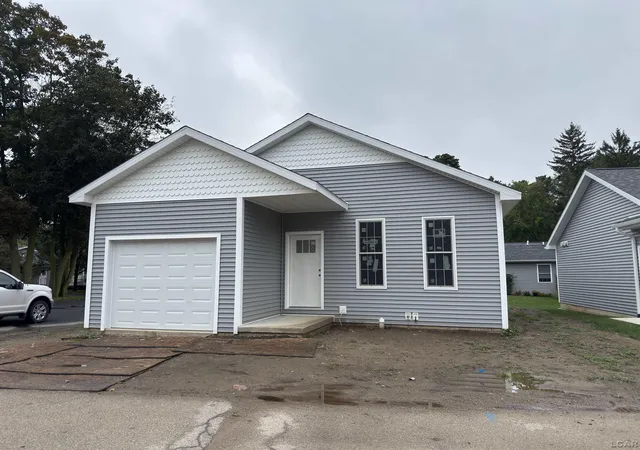 965a-w-maumee-st-adrian-mi-49221/hzid_11cdd95c