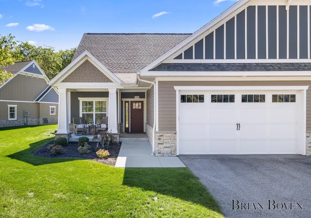 148-tamarack-ln-ne-2b-rockford-mi-49341/hzid_41520235