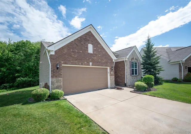292-bryce-ct-howell-mi-48843/hzid_3975ea57