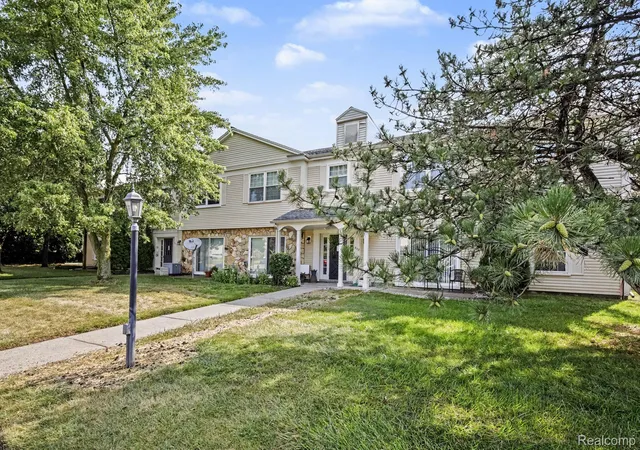 833-bloomfield-village-blvd-g-auburn-hills-mi-48326/hzid_5b650c01