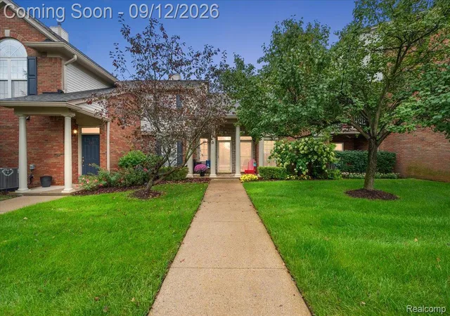 3601-tremonte-cir-n-rochester-mi-48306/hzid_e2452788
