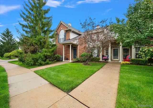 3601-tremonte-cir-n-rochester-mi-48306/hzid_e2452788