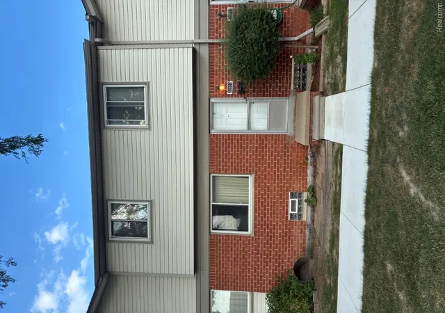 20887-washington-rosevillecity-macomb-mi-48066/hzid_cc6c5e37