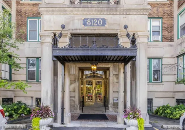 8120-e-jefferson-ave-5k-detroit-mi-48214/hzid_d426b57c