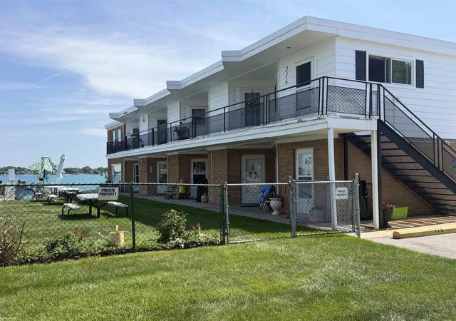 444-n-main-214-st-marine-city-mi-48039/hzid_0e996431