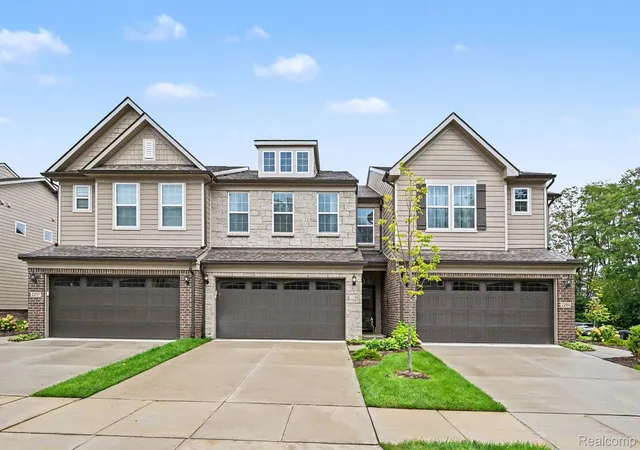 2298-addison-cir-walled-lake-mi-48390/hzid_4776b3ba