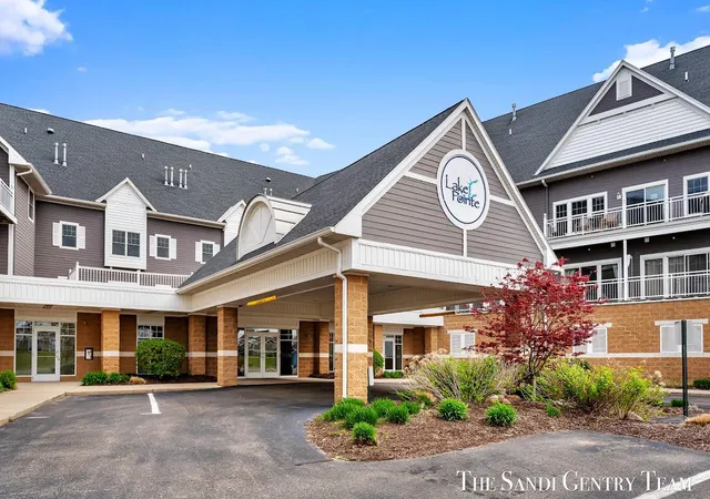 917-w-savidge-st-4-spring-lake-mi-49456/hzid_6b13f152