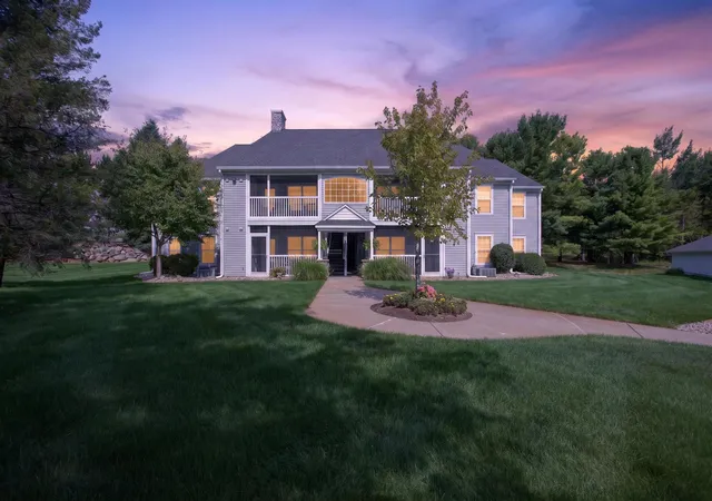 718-w-barrington-cir-jackson-mi-49203/hzid_2e7ba583