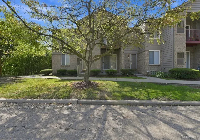 34780-w-8-mile-rd-7-farmington-mi-48335/hzid_c55d38f1