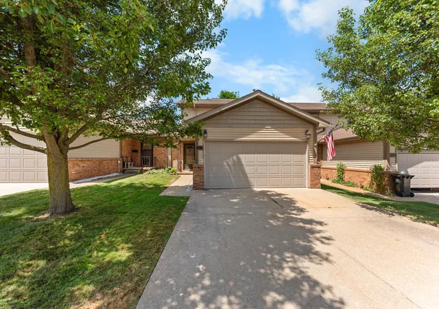 908-moore-dr-chelsea-mi-48118/hzid_7d6cde80