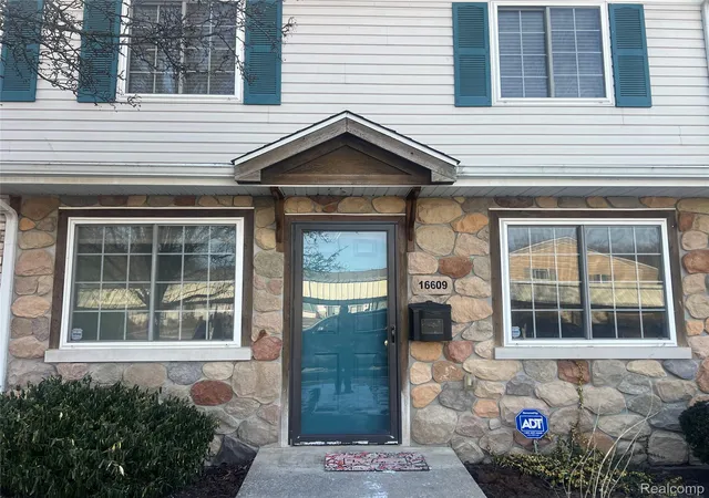 16609-ter-village-dr-117-taylor-mi-48180/hzid_be6b7504
