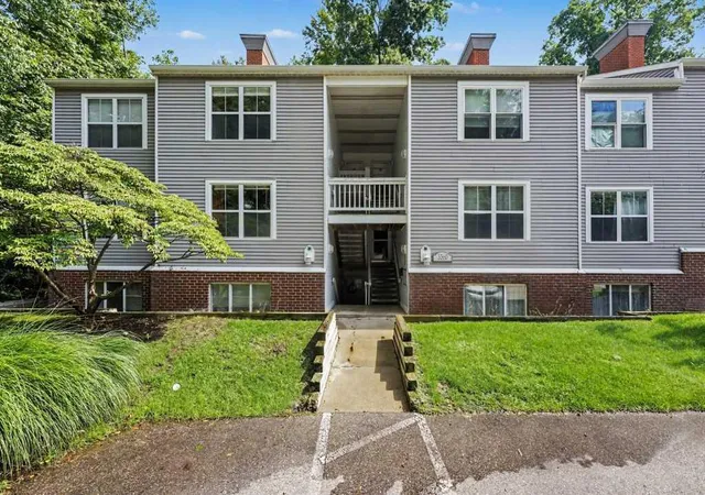 3360-pine-meadow-dr-se-grand-rapids-mi-49512/hzid_ea74e550