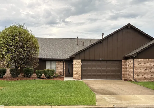 20349-palm-meadow-dr-clinton-township-mi-48036/hzid_9741116d