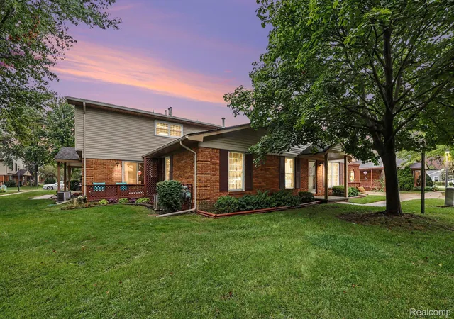 36831-lakeview-richmond-mi-48062/hzid_d70db677