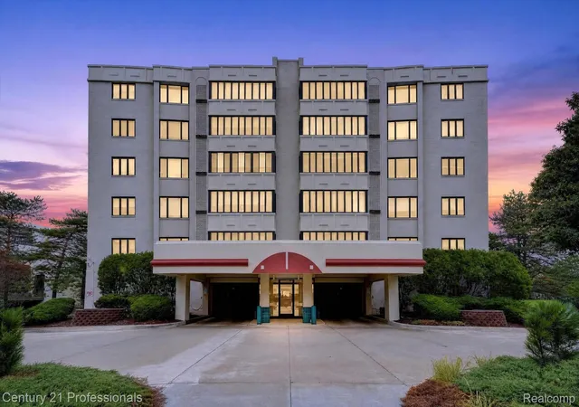 43000-12-oaks-crescent-dr-4022-novi-mi-48377/hzid_7ee6e20a