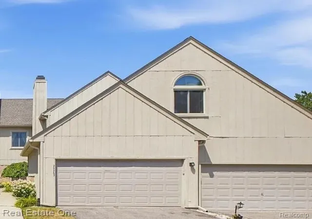 29363-laurel-dr-38-farmington-hills-mi-48331/hzid_7117e0d3