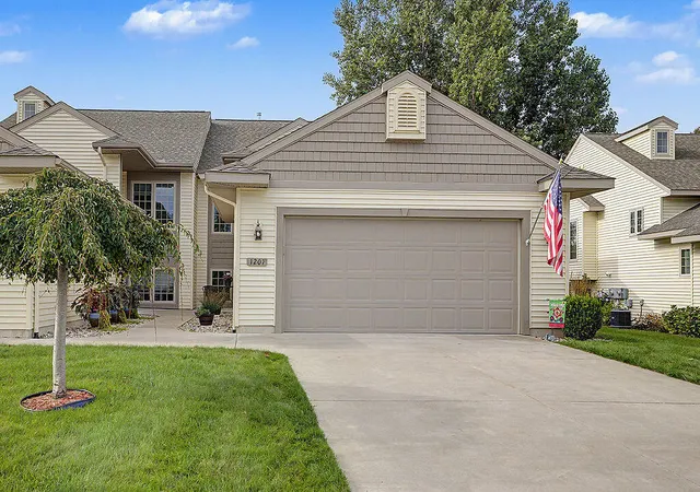 1207-s-timberview-dr-whitehall-mi-49461/hzid_4c7bfeee