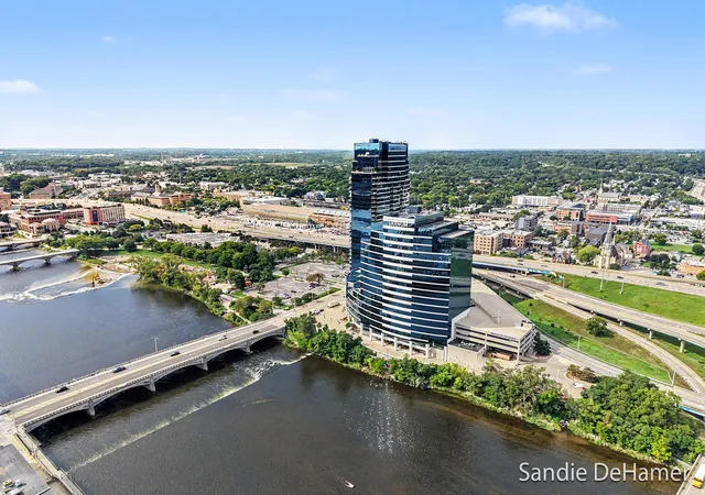 335-bridge-st-nw-2301-grand-rapids-mi-49504/hzid_2f4a168a