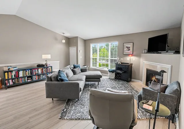 404-riversedge-dr-saline-mi-48176/hzid_1c8b4b22