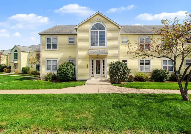 2241-s-huron-pkwy-1-ann-arbor-mi-48104/hzid_0a424eba