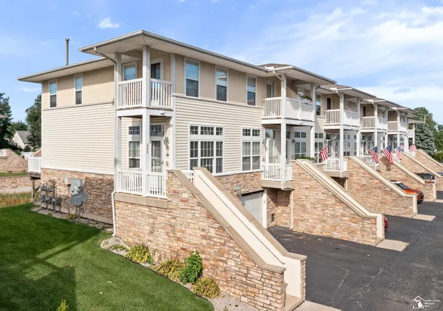 200-beachwalk-trl-luna-pier-mi-48157/hzid_02ea2f23