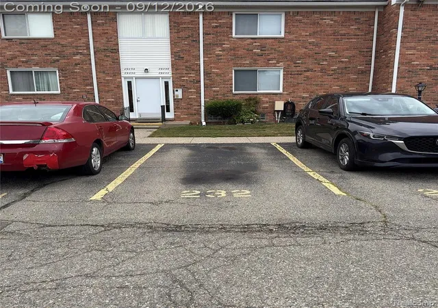29232-hoover-rd-232-warren-mi-48093/hzid_bbf900df