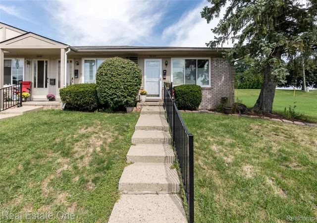 24142-franklin-ter-8-south-lyon-mi-48178/hzid_450c38a2