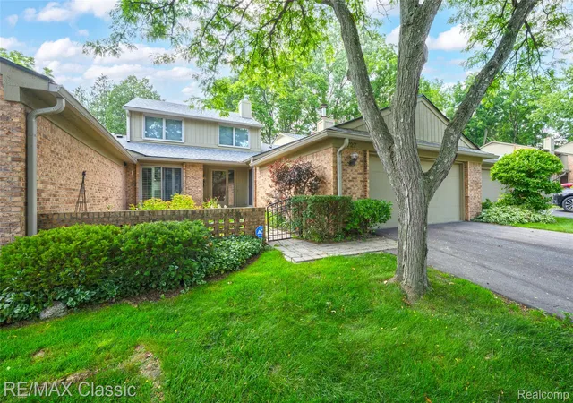 727-arbor-ct-bloomfield-hills-mi-48304/hzid_6d1f47f3