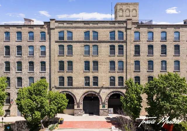 940-monroe-ave-nw-127-grand-rapids-mi-49503/hzid_0bf3ef65
