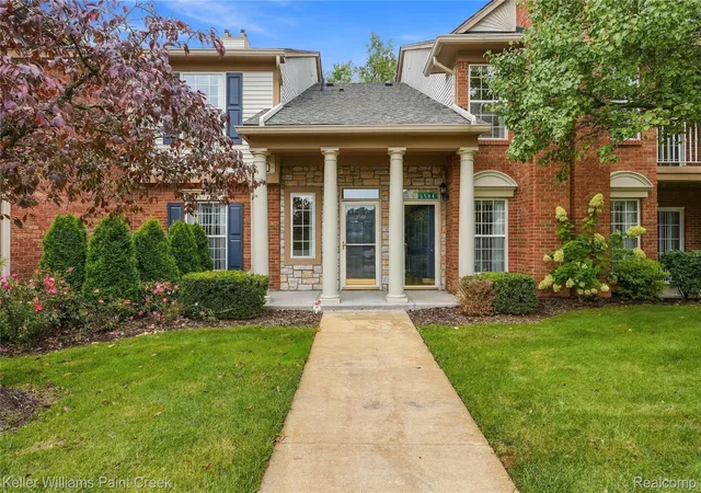 3542-tremonte-cir-n-rochester-mi-48306/hzid_118cbdd0