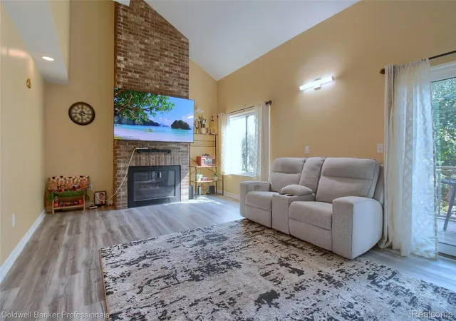 35468-heritage-ln-farmington-mi-48335/hzid_b10b0fa4