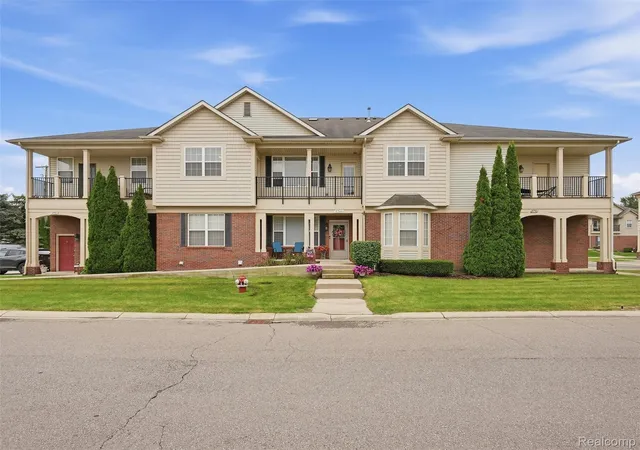 5750-flagstaff-pines-dr-shelby-township-mi-48317/hzid_8e044c09