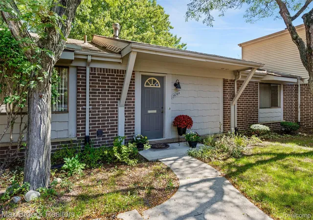 29764-farmbrook-villa-ln-southfield-mi-48034/hzid_5078378f