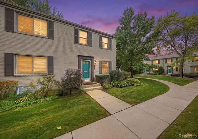1684-graefield-rd-60-birmingham-mi-48009/hzid_bee74ae2