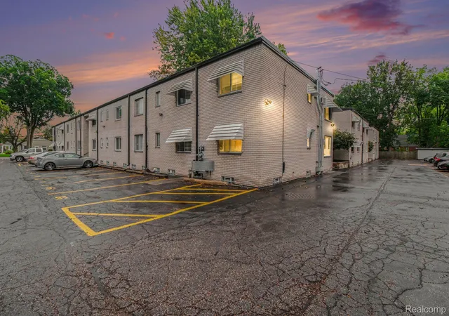 3429-hillside-dr-royal-oak-mi-48073/hzid_ac0446bc