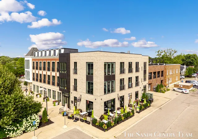 110-w-savidge-st-202-spring-lake-mi-49456/hzid_decb83c9