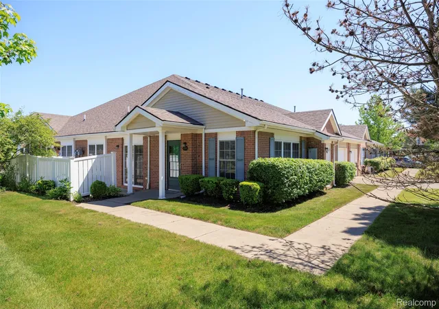 42268-hanover-dr-4-belleville-mi-48111/hzid_434f328d