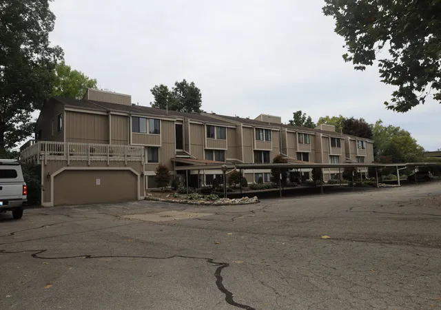 1731-cliff-s-landing-ypsilanti-mi-48198/hzid_418dfd2c