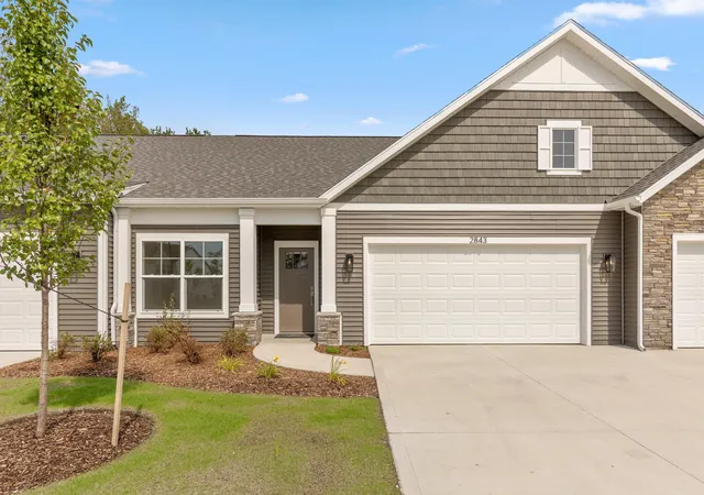 2843-w-cobblestone-ct-se-18-grand-rapids-mi-49512/hzid_f0a79d78