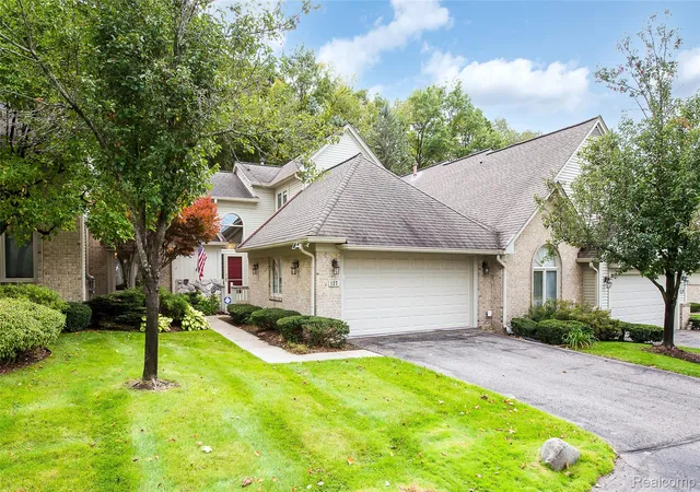 137-hampton-ct-northville-mi-48168/hzid_870baf71