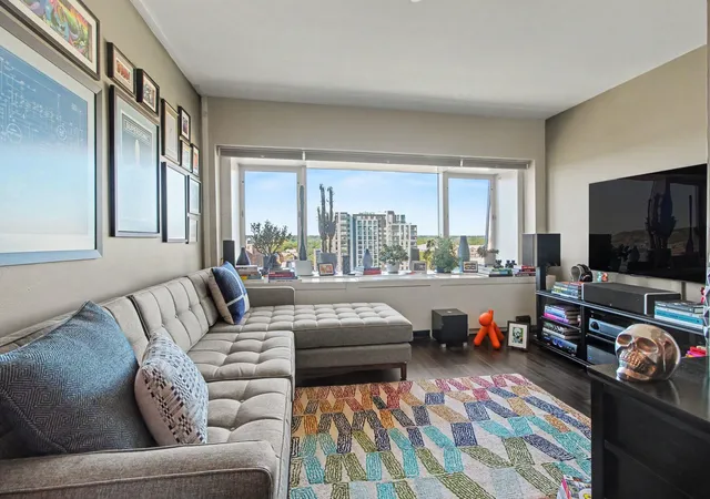 555-e-william-st-17g-ann-arbor-mi-48104/hzid_faad4a2a