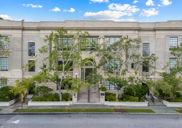 3-chisolm-st-203-charleston-sc-29401/hzid_666f1140
