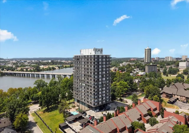 2300-s-riverside-dr-3f-tulsa-ok-74114/hzid_76de08eb