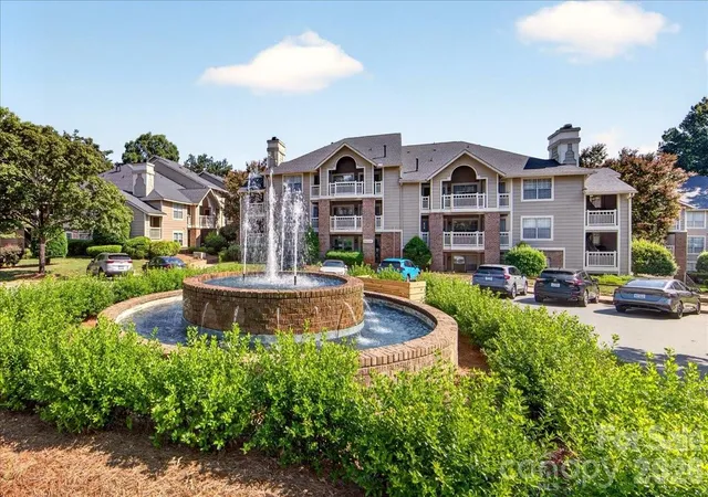 5011-sharon-rd-n-charlotte-nc-28210/hzid_66570b8b