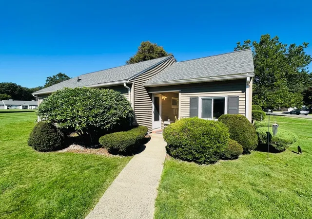 162-horseshoe-dr-162-chicopee-ma-01022/hzid_6fa108a7
