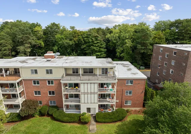 20-hamilton-rd-401-arlington-ma-02474/hzid_e04cee01